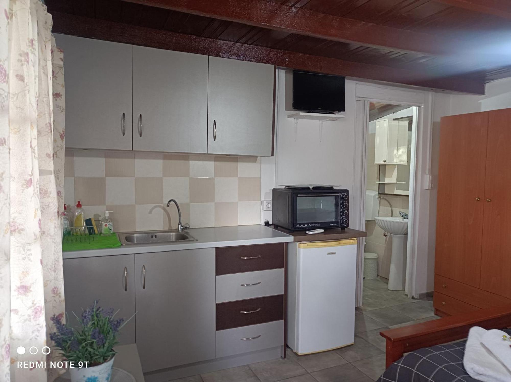 Holiday home Marathos Hill